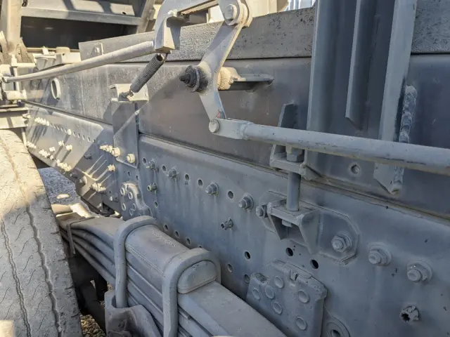 日野 プロフィア 2DG-FS1AJA(6x4)の写真31