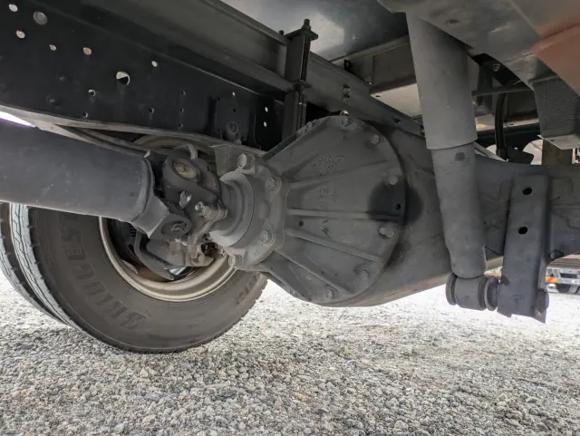 いすゞ エルフ 2RG-NPR88AN(2WD)の写真24