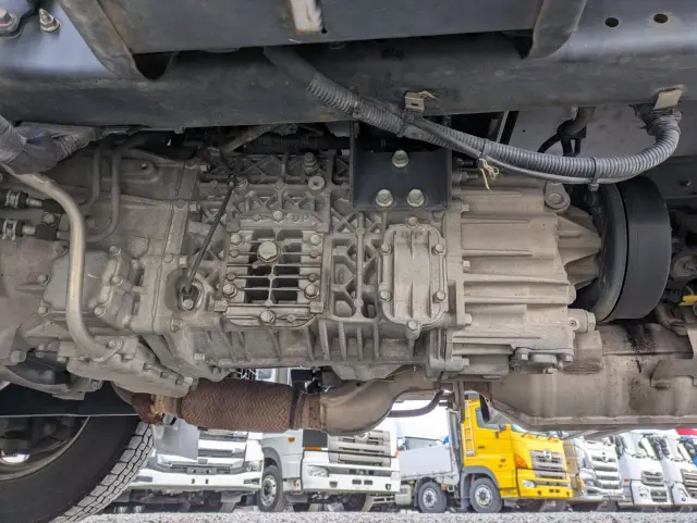 いすゞ エルフ 2RG-NPR88AN(2WD)の写真28