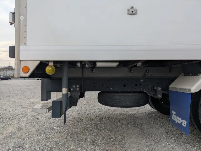 いすゞ エルフ 2RG-NPR88AN(2WD)の写真32