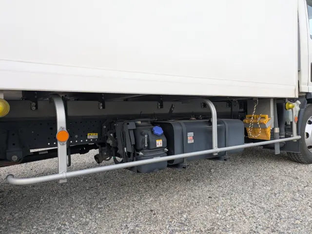 いすゞ エルフ 2RG-NPR88AN(2WD)の写真34