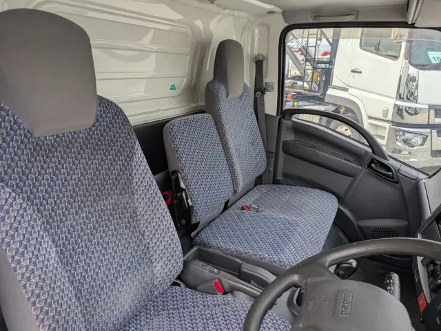 いすゞ エルフ 2RG-NPR88AN(2WD)の写真37