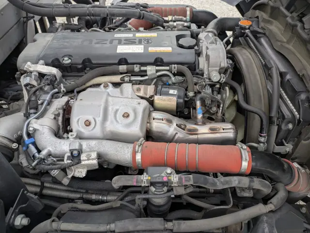 いすゞ エルフ 2RG-NPR88AN(2WD)の写真44