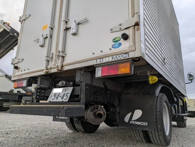 三菱 キャンター 2RG-FBA20(2WD)の写真9