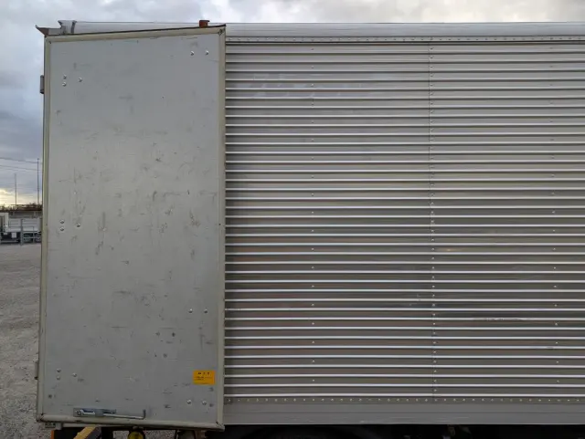 三菱 キャンター 2RG-FBA20(2WD)の写真26