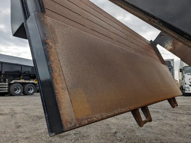 日野 プロフィア 2DG-FS1AJA(6x4)の写真9