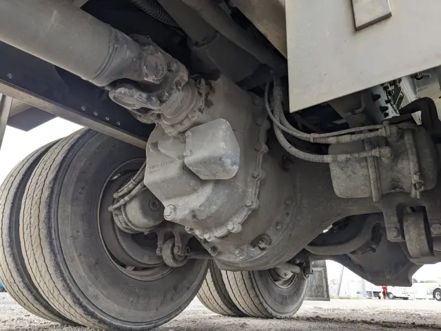 日野 プロフィア 2DG-FS1AJA(6x4)の写真17