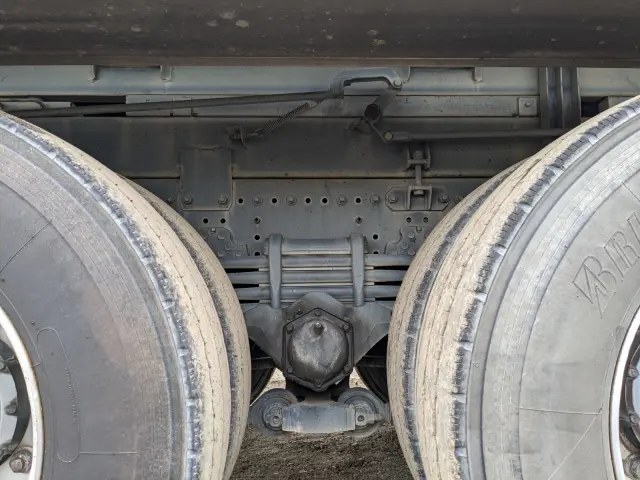 日野 プロフィア 2DG-FS1AJA(6x4)の写真25