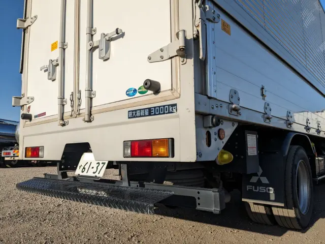 三菱 キャンター 2PG-FEAV0(2WD)の写真7