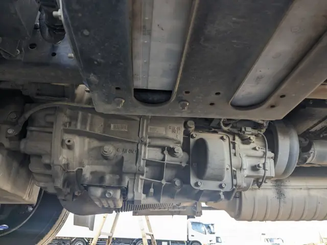 三菱 キャンター 2PG-FEAV0(2WD)の写真24