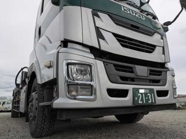 いすゞ ギガ 2KG-CVR60C(2WD)の写真4