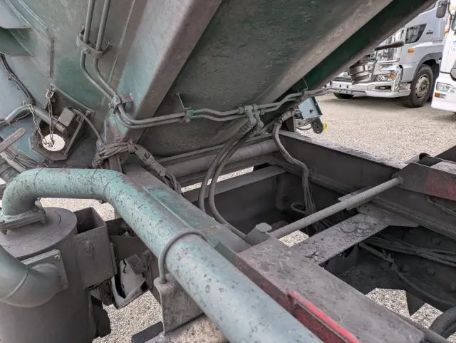 いすゞ ギガ 2KG-CVR60C(2WD)の写真19