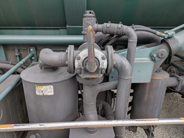 いすゞ ギガ 2KG-CVR60C(2WD)の写真25