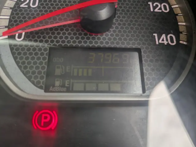 いすゞ ギガ 2KG-CVR60C(2WD)の写真36