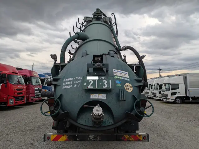 いすゞ ギガ 2KG-CVR60C(2WD)の写真37