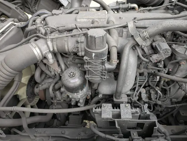 いすゞ ギガ 2KG-CVR60C(2WD)の写真39