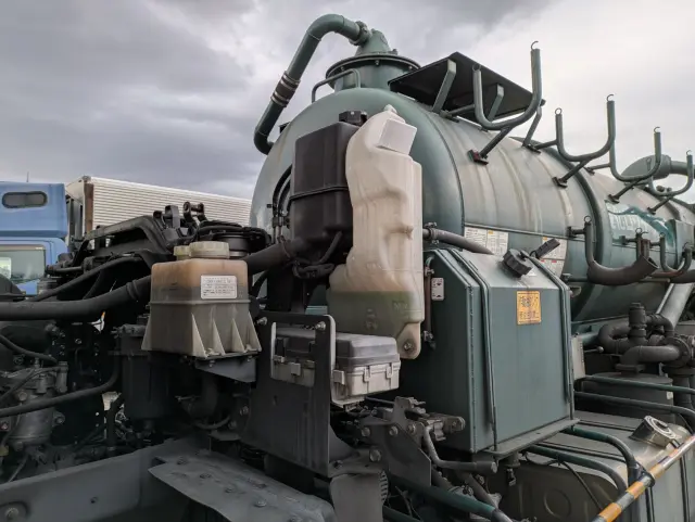 いすゞ ギガ 2KG-CVR60C(2WD)の写真40