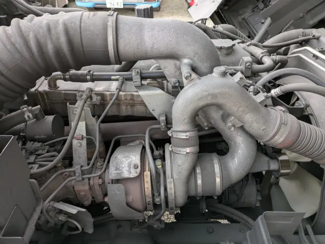 いすゞ ギガ 2KG-CVR60C(2WD)の写真42