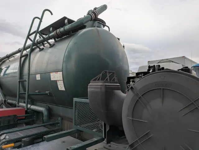 いすゞ ギガ 2KG-CVR60C(2WD)の写真43