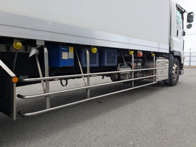 いすゞ ギガ 2KG-CYL77C(6x2)の写真19