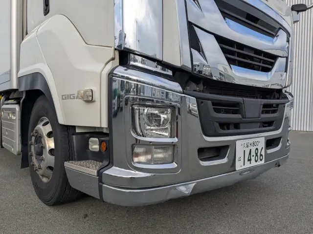 いすゞ ギガ 2KG-CYL77C(6x2)の写真46