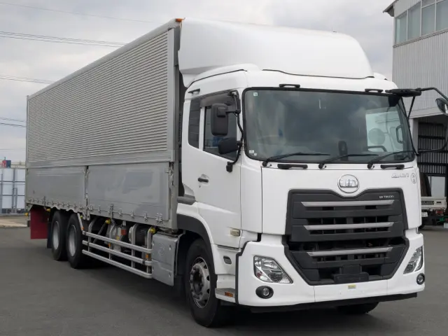 UD クオン 2PG-CD5CA(6x2)の写真3