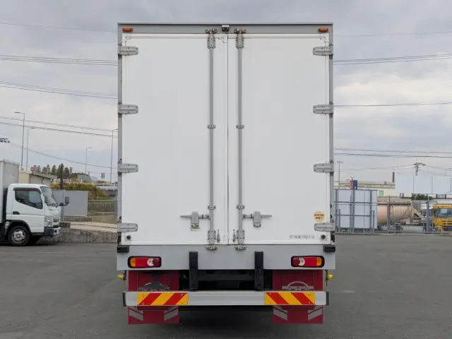 UD クオン 2PG-CD5CA(6x2)の写真8