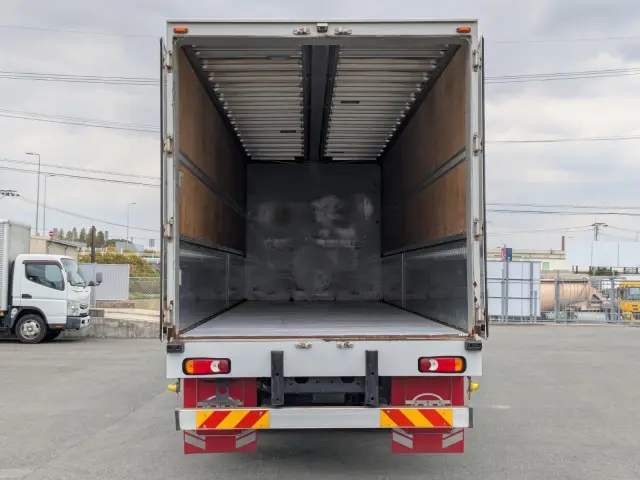 UD クオン 2PG-CD5CA(6x2)の写真9