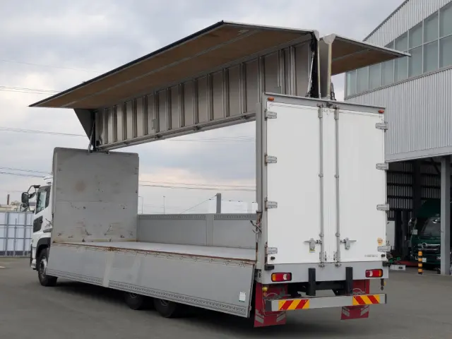 UD クオン 2PG-CD5CA(6x2)の写真30