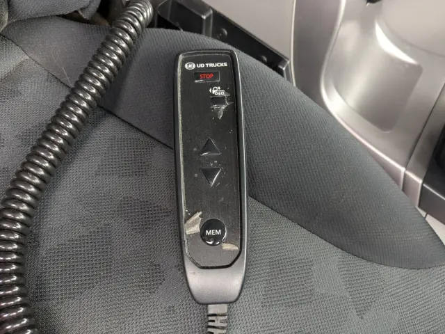 UD クオン 2PG-CD5CA(6x2)の写真41