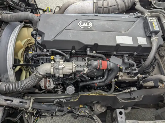 UD クオン 2PG-CD5CA(6x2)の写真42