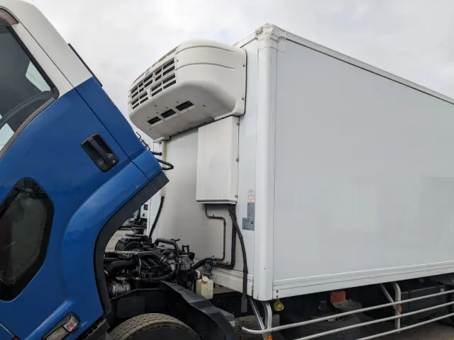 いすゞ フォワード LKG-FTR90T2(2WD)の写真44