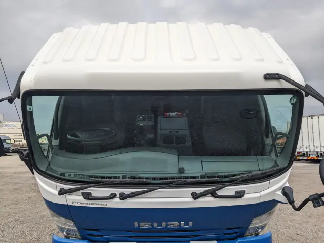いすゞ フォワード LKG-FTR90T2(2WD)の写真45