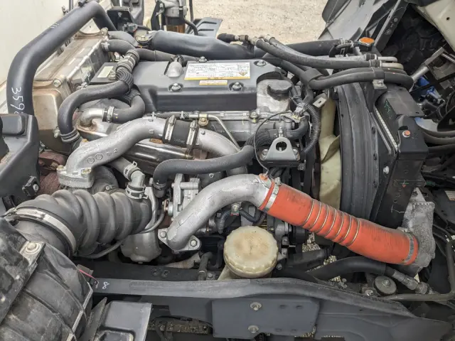 いすゞ フォワード LKG-FTR90T2(2WD)の写真47