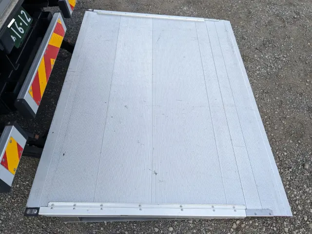 三菱 キャンター TPG-FEB80(2WD)の写真10