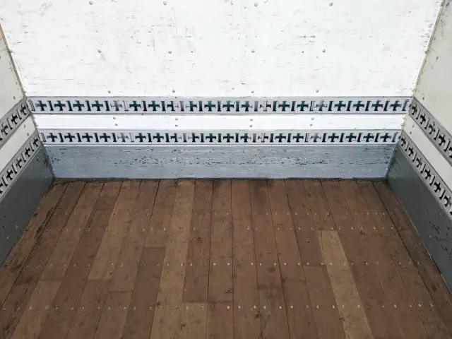 三菱 キャンター TPG-FEB80(2WD)の写真16