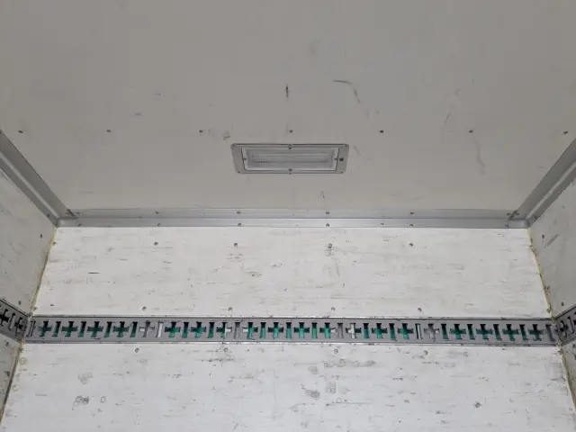 三菱 キャンター TPG-FEB80(2WD)の写真17