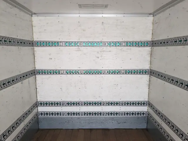 三菱 キャンター TPG-FEB80(2WD)の写真18