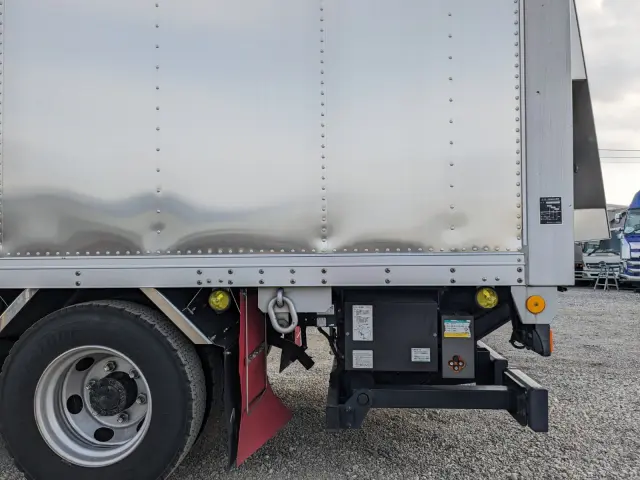 三菱 キャンター TPG-FEB80(2WD)の写真22