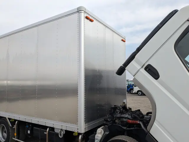 三菱 キャンター TPG-FEB80(2WD)の写真43