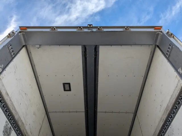 三菱 スーパーグレート QPG-FS64VZ(8x4)の写真14