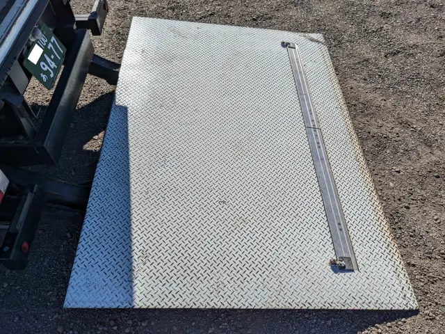 三菱 キャンター TKG-FEB50(2WD)の写真10