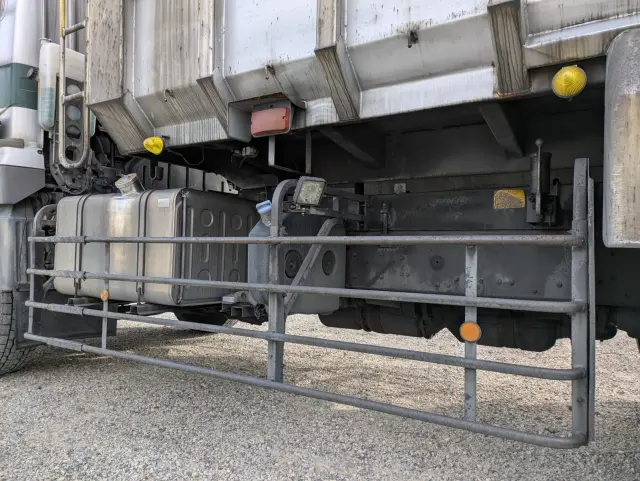 三菱 スーパーグレート QKG-FV60VY(6x4)の写真15