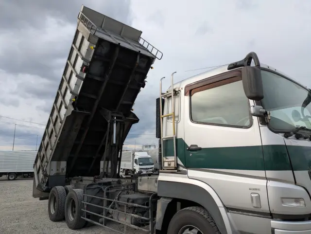 三菱 スーパーグレート QKG-FV60VY(6x4)の写真27