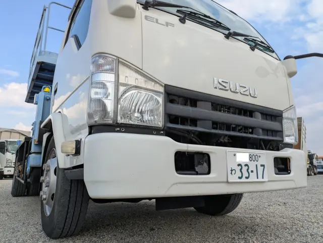 いすゞ エルフ SKG-NKR85YN(2WD)の写真4