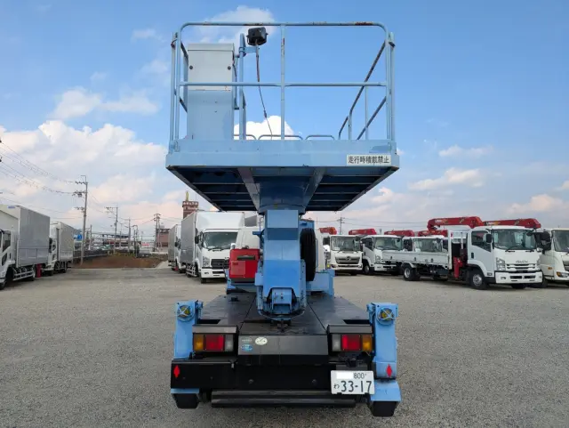 いすゞ エルフ SKG-NKR85YN(2WD)の写真10