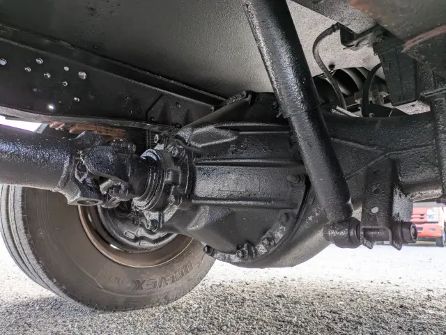 いすゞ エルフ SKG-NKR85YN(2WD)の写真13