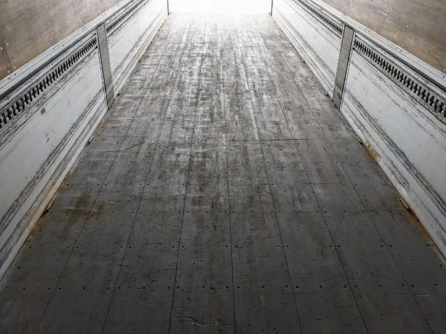 UD クオン QKG-CD5ZA(6x2)の写真25