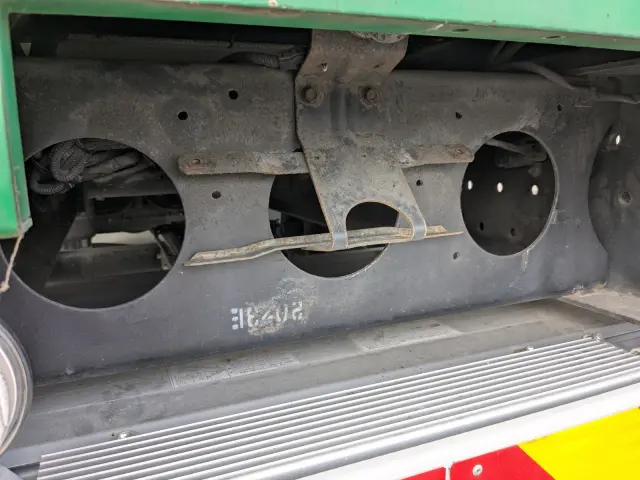 UD クオン QKG-CD5ZA(6x2)の写真35