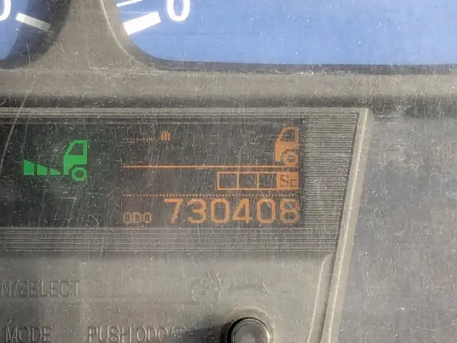 UD クオン QKG-CD5ZA(6x2)の写真42